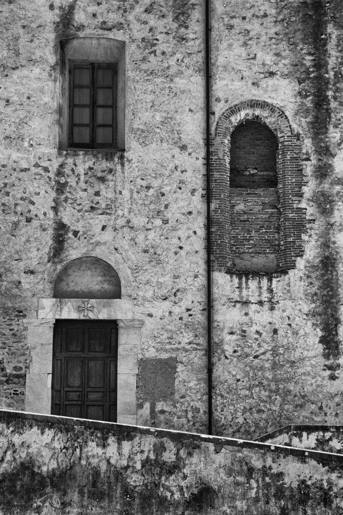 Passing By by Aledanda. SKU 58392h. Archival Giclee Fine art print for wall decor.