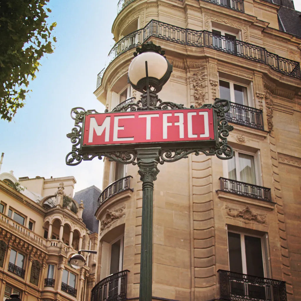 Paris Moments VII by Laura Marshall. SKU 25895a. Archival Giclee Fine art print for wall decor.