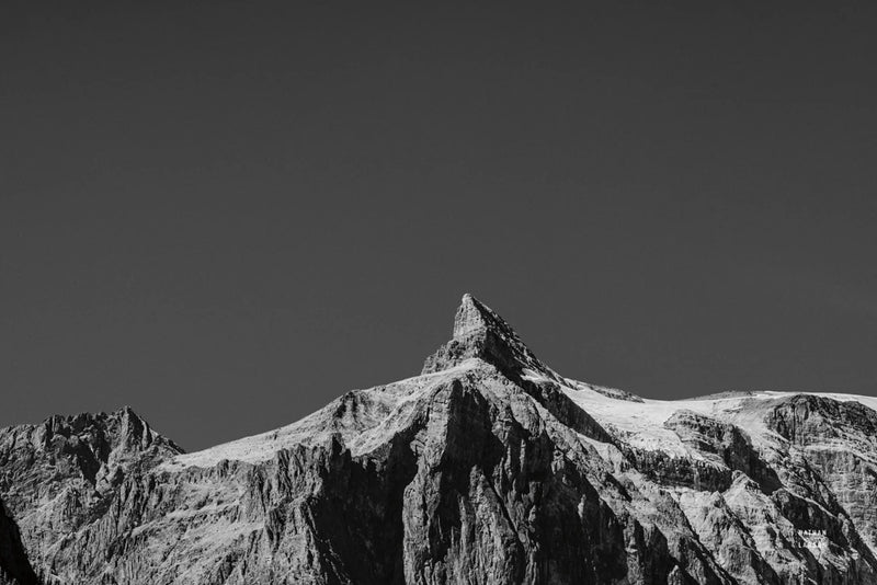 Peaks BW by Nathan Larson